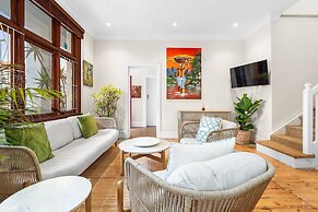 Villa 17 on Graham