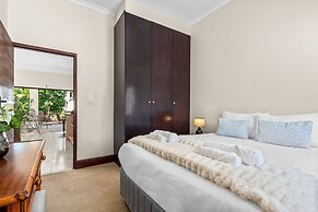 Villa 17 on Graham