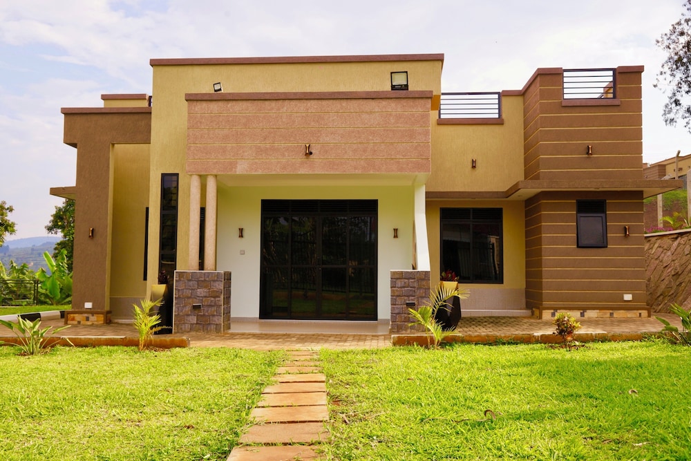 Bird Hill Resort Ug