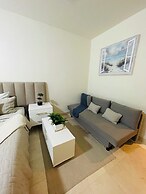 Modern 1BR w/ Balcony View – Marien, Puerto Plata