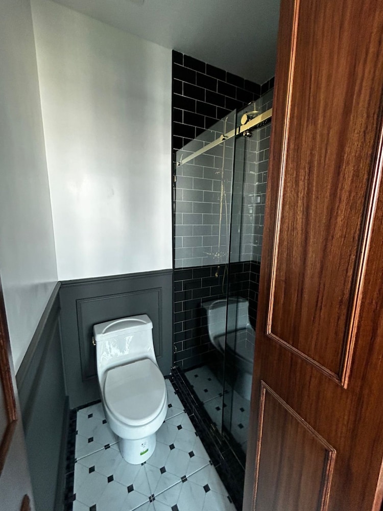 The Sapphire View Suite