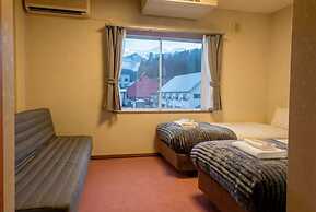 THE GAKUSUI - Hostel