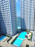 Luxurious Condo in Quezon City With Private Pool