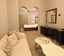 Alqalah Restotel