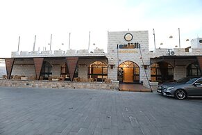 Alqalah Restotel