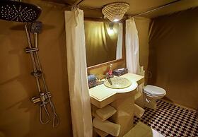 Lantern Luxury Camp