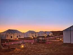 Lantern Luxury Camp