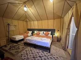 Lantern Luxury Camp