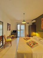 Koumaros ApartHotel