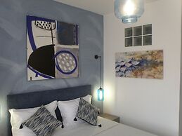 Koumaros ApartHotel