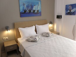Koumaros ApartHotel