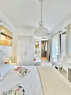 Koumaros ApartHotel