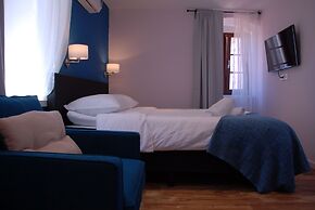 Old Town Inn