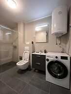 I&I Tesla Apartment's