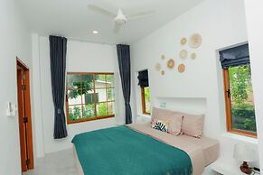 Rock & Lune Boutique Villas