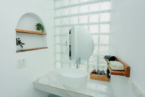 Rock & Lune Boutique Villas