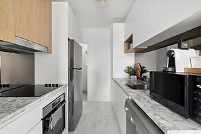 Bright & Spacious Surry Hills Apartment
