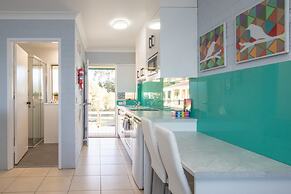 Batemans Bay Studio Escape With Lush Vista