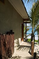 Hualtaco Adobe by Wynwood House