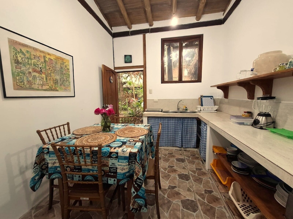 HOSTAL ROSA MISTICA