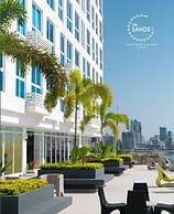 Balboa Avenue Sky Suites