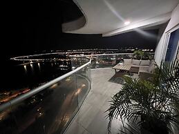 Balboa Avenue Sky Suites
