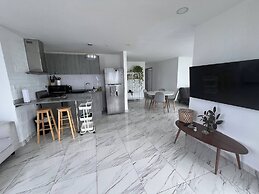 Balboa Avenue Sky Suites