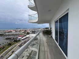 Balboa Avenue Sky Suites