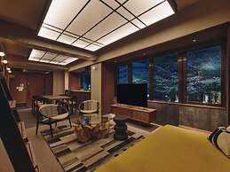 illi Toas Tokyo-Toranomon
