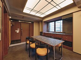 illi Toas Tokyo-Toranomon
