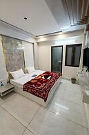 Hotel Mid Town Nainital Near Mall Road