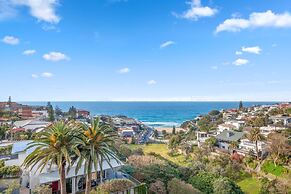 Bright Tamarama 2-bed With Balcony Water View