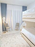 LUXURY MOON 2BHK AP.