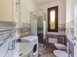 Air-conditioned With Garden and Private Parking