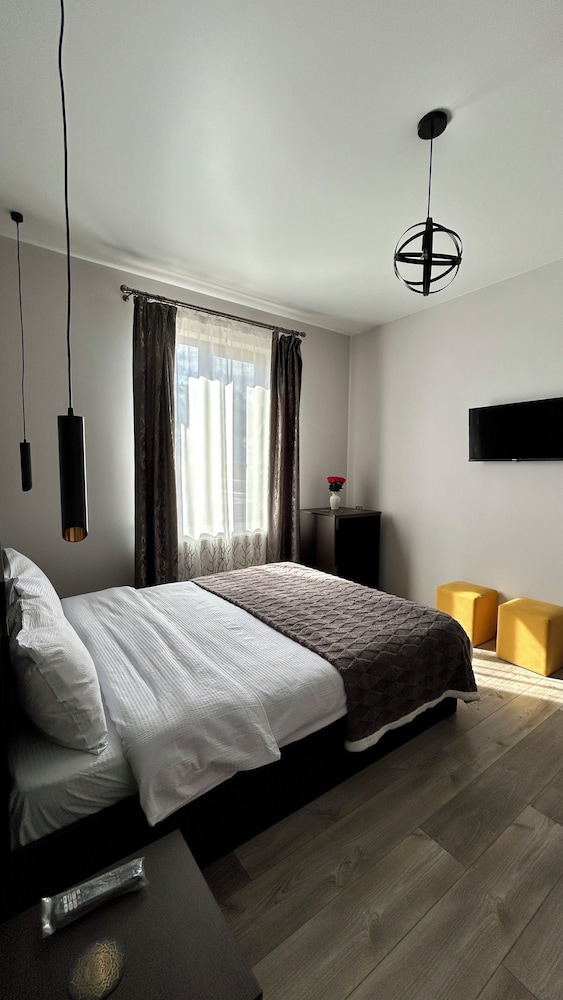 Royal Galaxy Kazbegi