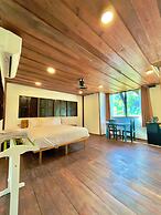 Dalasone Pool Villas