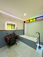 Dalasone Pool Villas