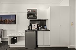 Studio Stay in Brisbane CBD Hotel Building