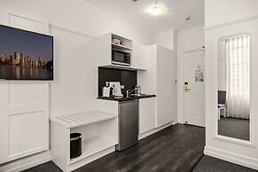 Studio Stay in Brisbane CBD Hotel Building