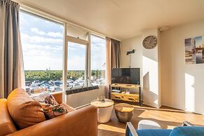 2 Person Apartment With Island View