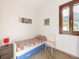 Air-conditioned Apartment With Private Parking
