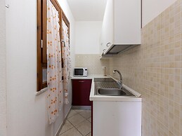 Apartment With air Conditioning and sea Views