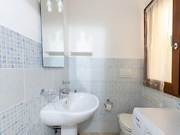 Apartment With air Conditioning and sea Views
