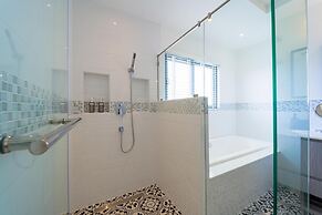 New Modern 3 Bedroom Villa MB35
