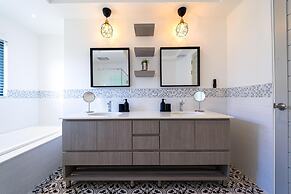 New Modern 3 Bedroom Villa MB35