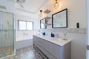 New Modern 3 Bedroom Villa MB35
