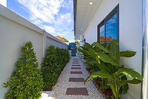 New Modern 3 Bedroom Villa MB35