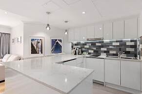 Bright & Spacious 1-bed in Vibrant Sydney
