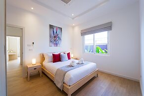 New Modern 3 Bedroom Pool Villa MB3