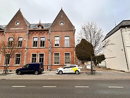 Spacious 3-floor Holiday Home for 8 Guests